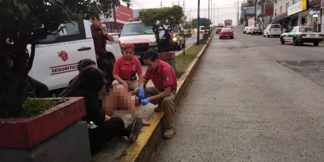 Persona atropellada en la avenida 20 de Noviembre, Xalapa