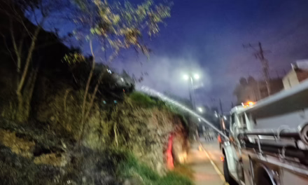 Incendio en la Colonia 21 de Marzo controlado por Bomberos