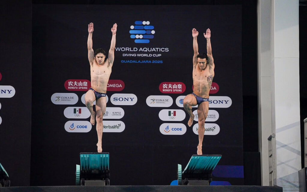 ¡Superan a China!: Osmar Olvera y Juan Celaya ganan el oro en Mundial de Clavados