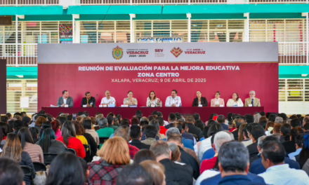 Asiste Alberto Islas a Reunión de evaluación para la mejora educativa