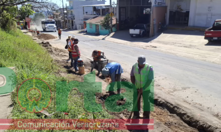 Un solo carril para circular a la altura de Casa Blanca