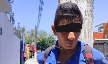 Detienen y amarran a ladrón cerca de la Av. Araucarias
