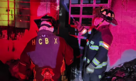 Se incendia casa en la Colonia Veracruz en Xalapa