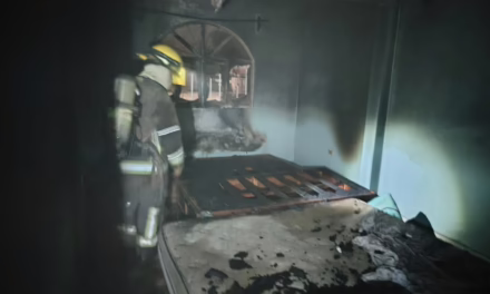 Se registra incendio de casa en la Colonia Revolución
