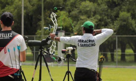 Califica el xalapeño Óscar Sarracino a Olimpiada Nacional en Tiro con arco