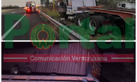 Se accidenta tráiler en la carretera Xalapa-Veracruz