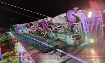 Caos Vial en la Autopista Xalapa-Perote por accidente entre Tráilers