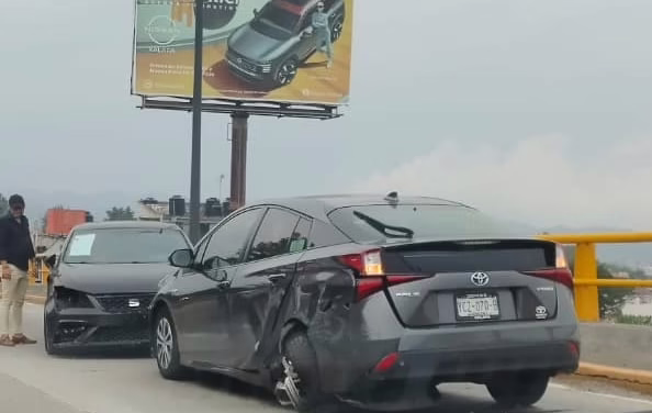 Accidente de tránsito en la avenida Lázaro Cárdenas