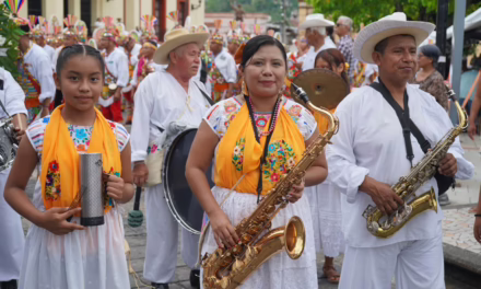 Celebra SECVER el Día del Volador en Papantla