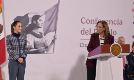 Gobernadora de Veracruz, Rocío Nahle García, participó hoy en la Conferencia del Pueblo en la firma de los convenios de coordinación con el Gobierno de México
