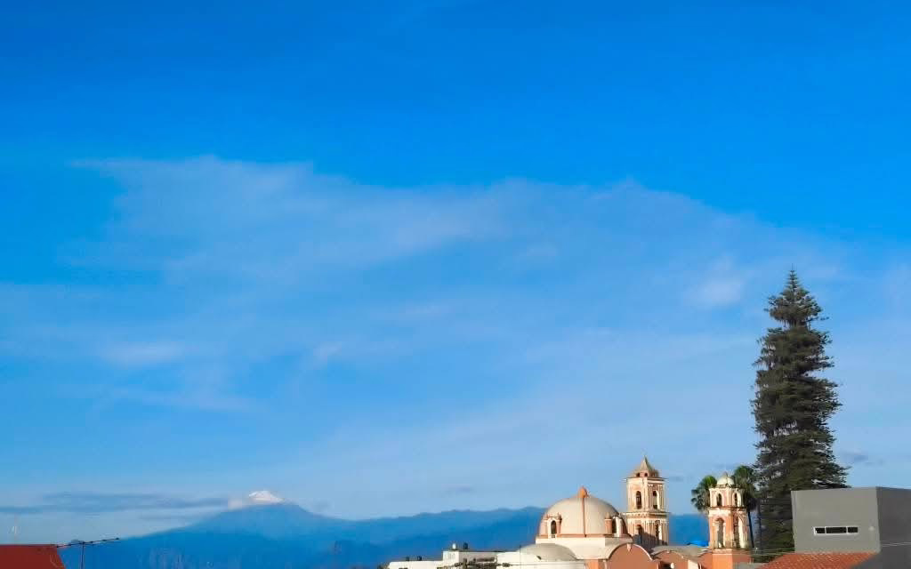 En el Estado de Veracruz ambiente templado a relativamente caluroso al mediodía y tarde, fresco por las noches y madrugadas