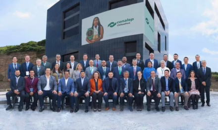 Alumnos del CONALEP Veracruz reciben distinciones por excelencia académica y deportiva