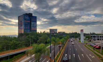 En el estado de Veracruz amanece con cielo nublado a medio nublado con lluvias aisladas en zonas de llanura