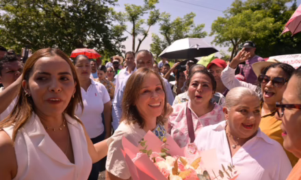 Gobernadora Rocío Nahle destaca avances en infraestructura y salud durante entrevista radiofónica