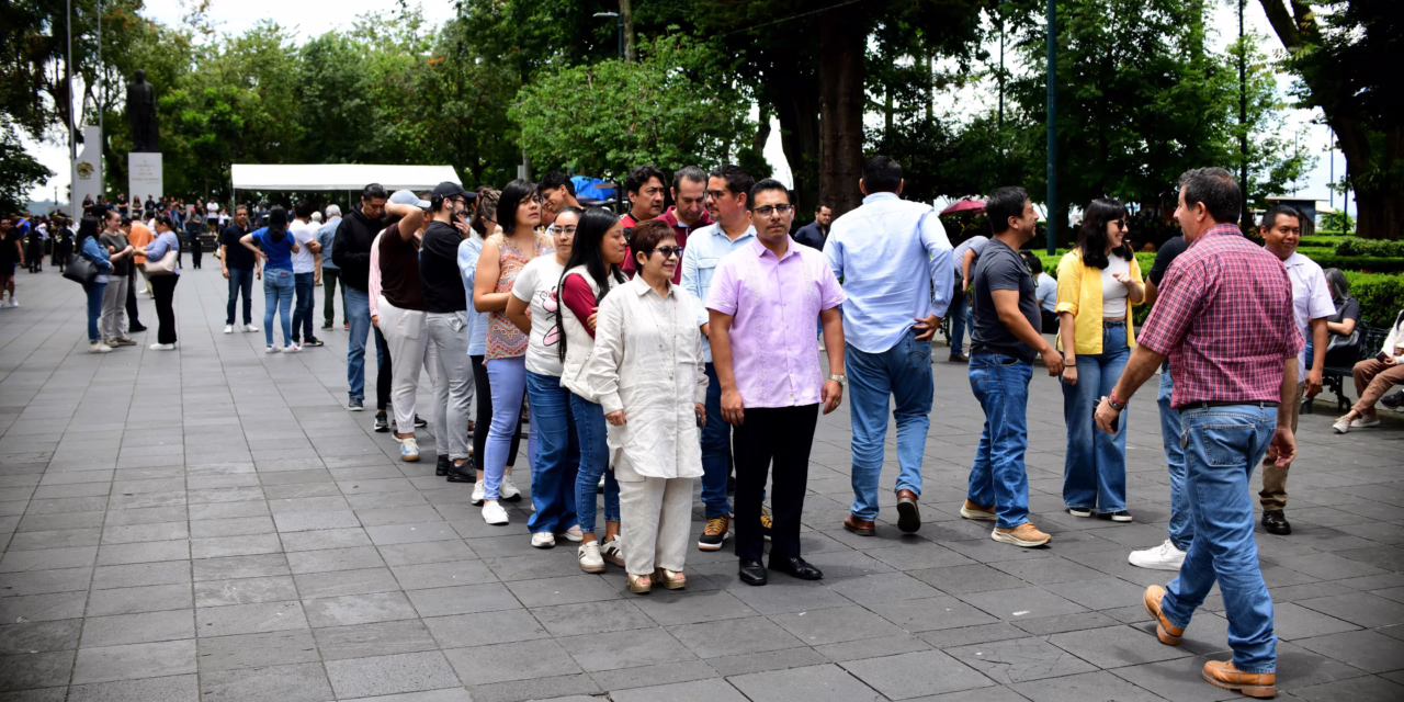 Evacuan dependencias municipales por sismo