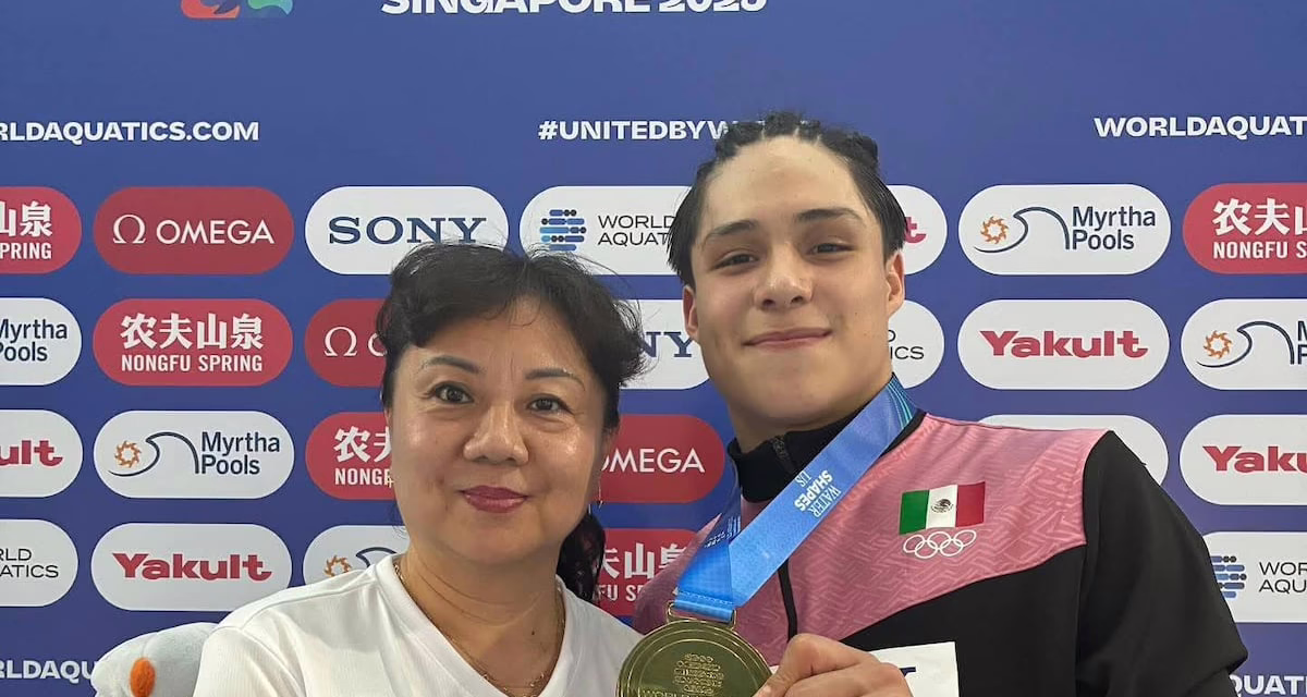 Olvera pide a Sheinbaum apoyo a clavadistas y aumento de sueldo para su entrenadora