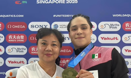 Olvera pide a Sheinbaum apoyo a clavadistas y aumento de sueldo para su entrenadora