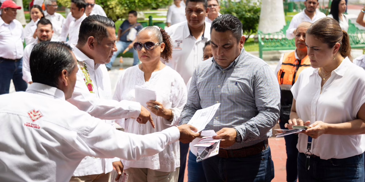 Ofertan más de 370 vacantes en la Caravana de Servicios, en Tlacotalpan