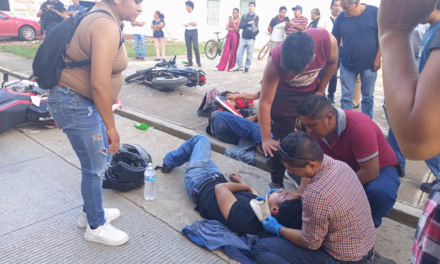 Chocan dos motociclistas en la carretera Las Trancas – Coatepec