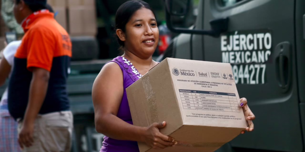Veracruz despliega ayuda para familias afectadas por la Onda Tropical 20