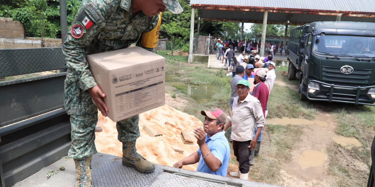 DIF entrega más de 2 mil canastas alimentarias a familias en el sur de Veracruz