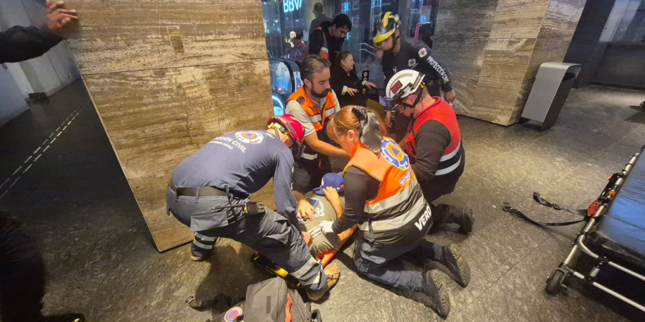 Video: Falla en elevador de centro comercial de cdmx, 2 lesionados