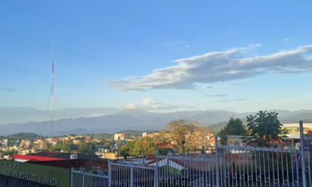 Continuará dominando ambiente caluroso al mediodía y primeras horas de la tarde con la probabilidad mayor de lluvias y tormentas aisladas