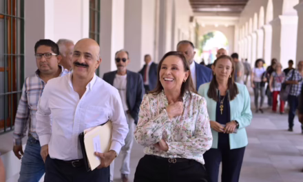 Supervisa Rocío Nahle avance de rehabilitación en el Palacio de Gobierno