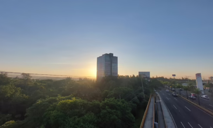 Ambiente caluroso al mediodía y primeras horas de la tarde con probabilidad de lluvias y tormentas aisladas