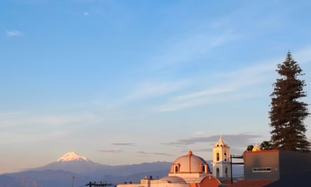 Ambiente caluroso al mediodía y primeras horas de la tarde, la probabilidad mayor de lluvias y tormentas aisladas