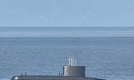 Submarino chileno “Thomson” llegó a Puerto Vallarta como parte de una misión oficial