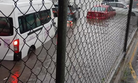 Lluvias dejan inundaciones y caos vial en el Estado de México