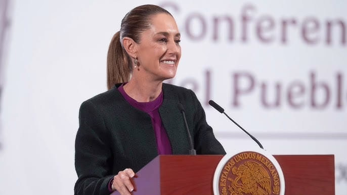 La Presidenta Claudia Sheinbaum Pardo expresó su preocupación por el consumo excesivo de bebidas azucaradas y habló sobre diversos temas