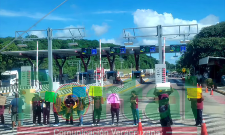 Bloquean la autopista Veracruz – Cardel, a la altura de la caseta de La Antigua