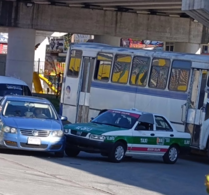 Accidente a la altura del puente de la Corona, taxi involucrado