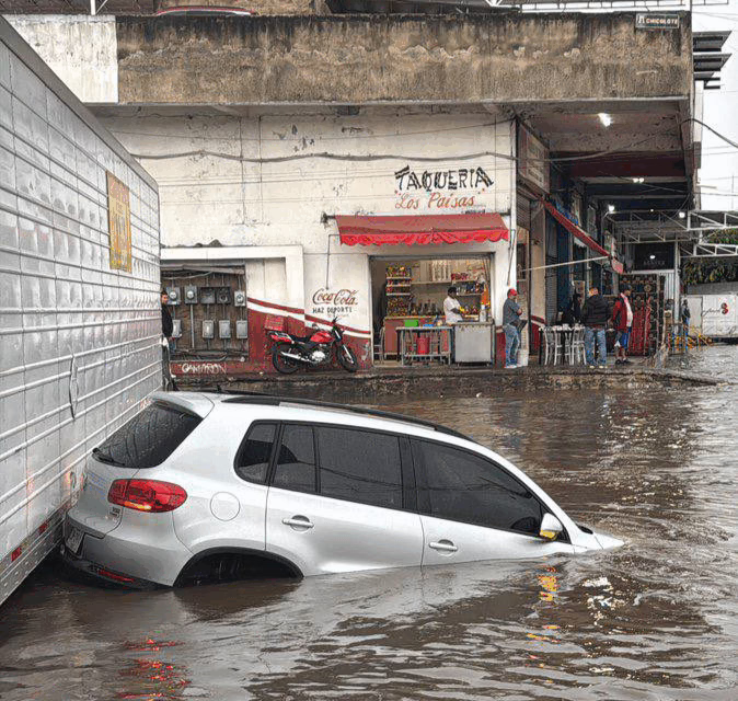 Video:Se inunda este miércoles el Mercado de Abastos en Guadalajara