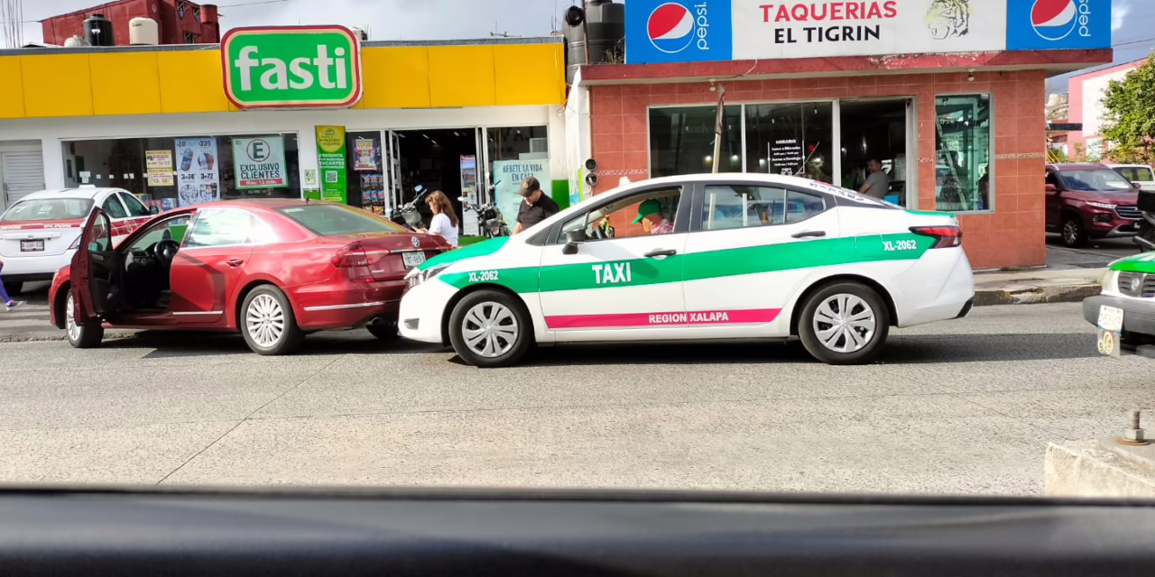 Accidente de tránsito sobre la avenida 20 de Noviembre