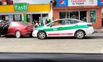 Accidente de tránsito sobre la avenida 20 de Noviembre