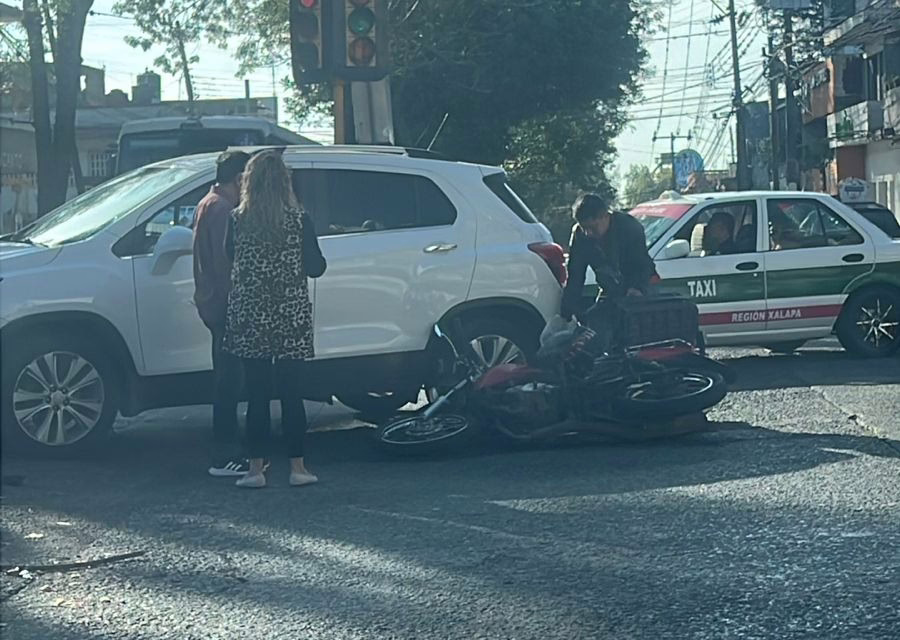 Accidente de tránsito en Américas y Niños Héroes