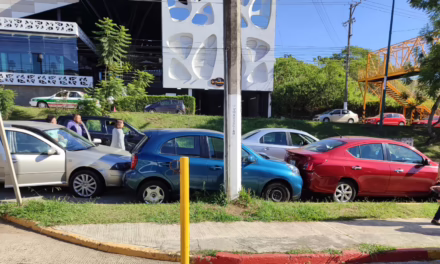 Carambola en Arco Sur, a la altura de las oficinas del IPE