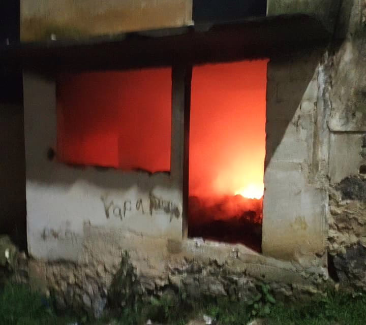 Se incendia vivienda en la colonia Higueras, Xalapa