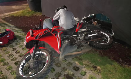 Circulaban en estado de ebriedad, motociclistas se accidentan durante la madrugada