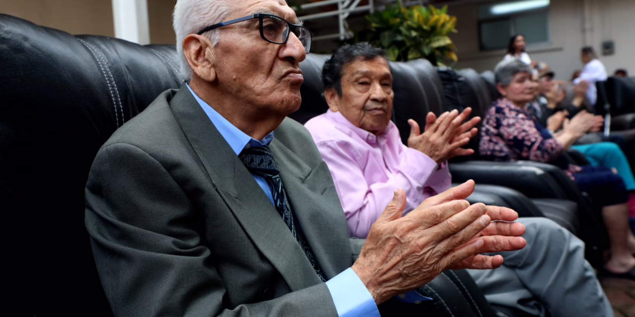 En Veracruz, adultos mayores cuentan con casas seguras, incluyentes y con personal capacitado