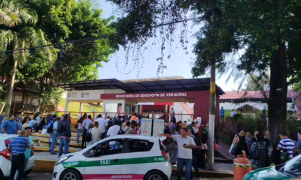 Presencia de Manifestantes en la SEV