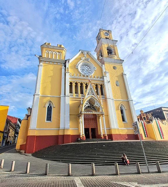 Condiciones para lluvias y tormentas aisladas podrían ser más generalizadas en nuestro estado, asimismo continuará dominando ambiente relativamente caluroso a caluroso