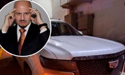 John Milton sufre violento asalto en carretera de Culiacán