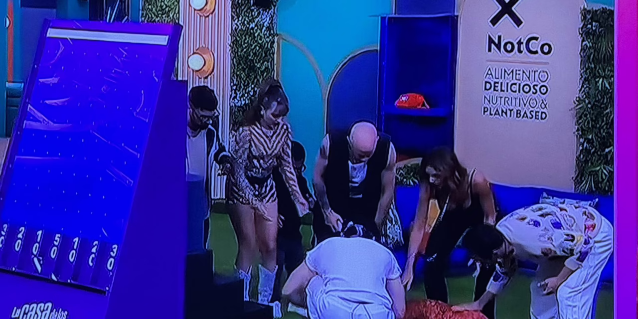 Dalilah Polanco sufre caída durante transmisión en vivo, de la Casa de Los Famosos