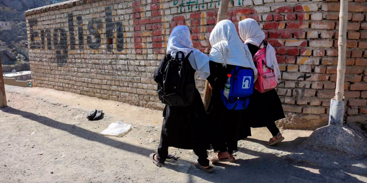 OMS alerta crisis de salud mental tras terremoto en Afganistán