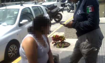 Elementos de la Policía Municipal evitan tragedia en el puente de Xallitic