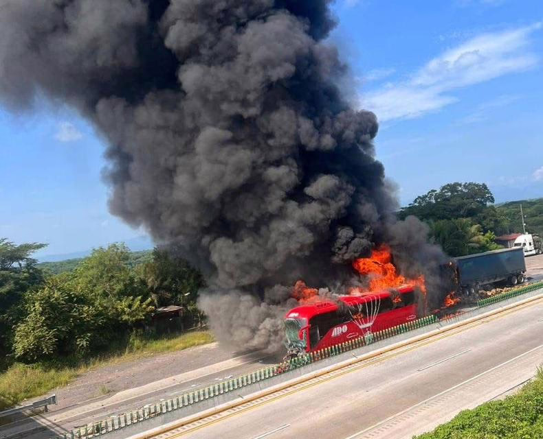 ADO tenía como destino Xalapa, 12 lesionados en la autopista Córdoba-Veracruz